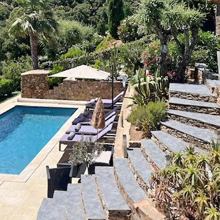 Holiday home Luxurious In Les Maures La Londe-les-Maures