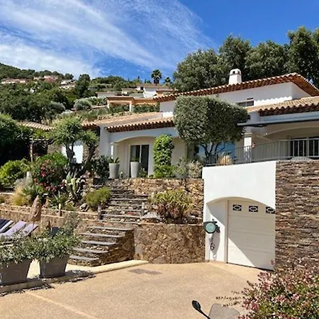 Luxurious In Les Maures La Londe-les-Maures